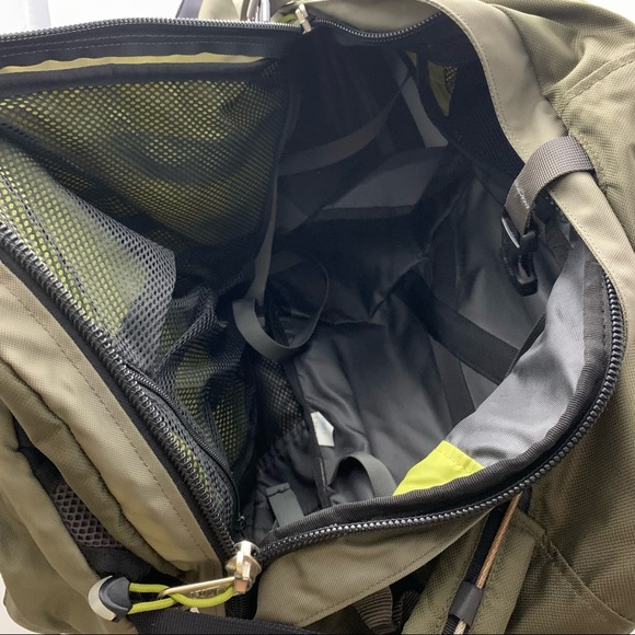 REI recreational backpack - Picture 10 of 11